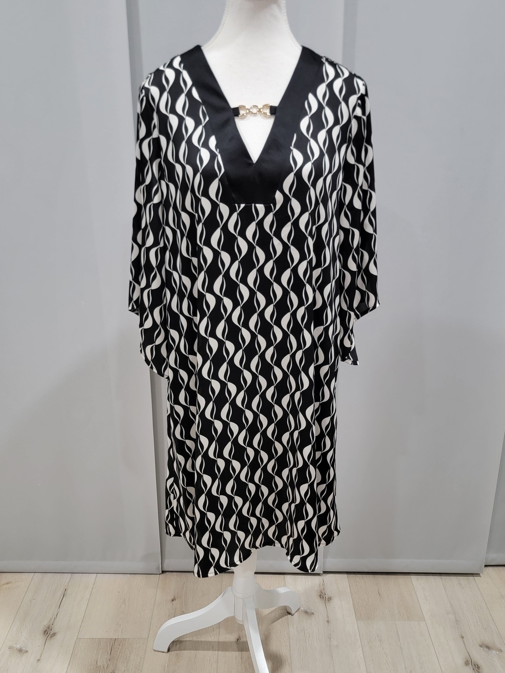 Joseph Ribkoff Black & White Geometric V-Neck Midi Dress
